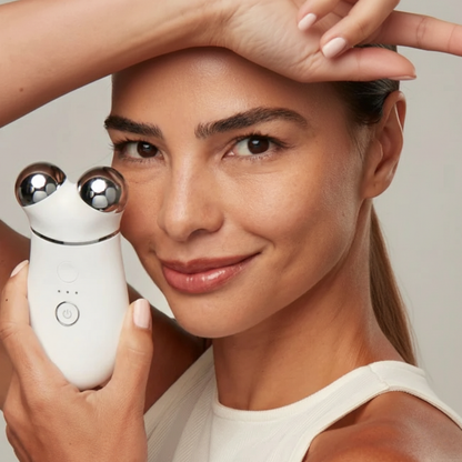 LYXO Liftingový Zkrášlovač Pleti